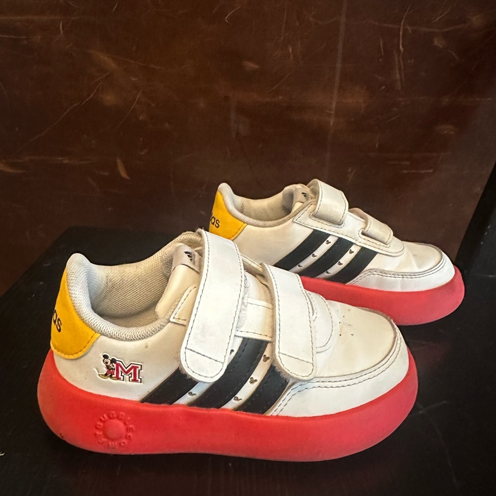 Adidas kids White and Red Sneakers Classic with Mickey Mouse Design sz 9C
